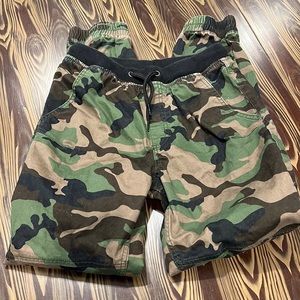 Wonder Nation Boy’s camo joggers